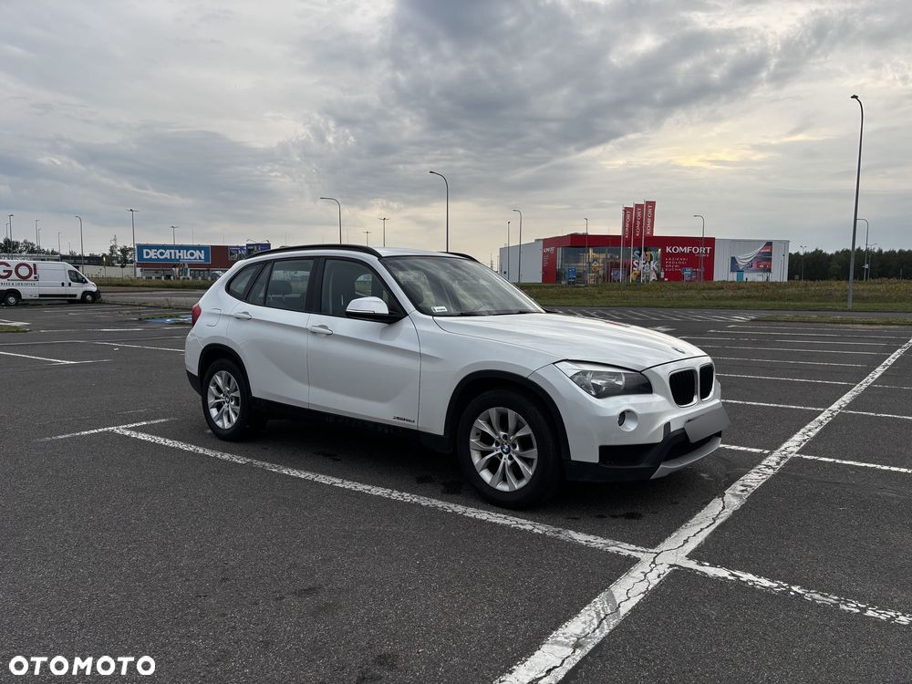BMW X1 xDrive18d xLine - 8