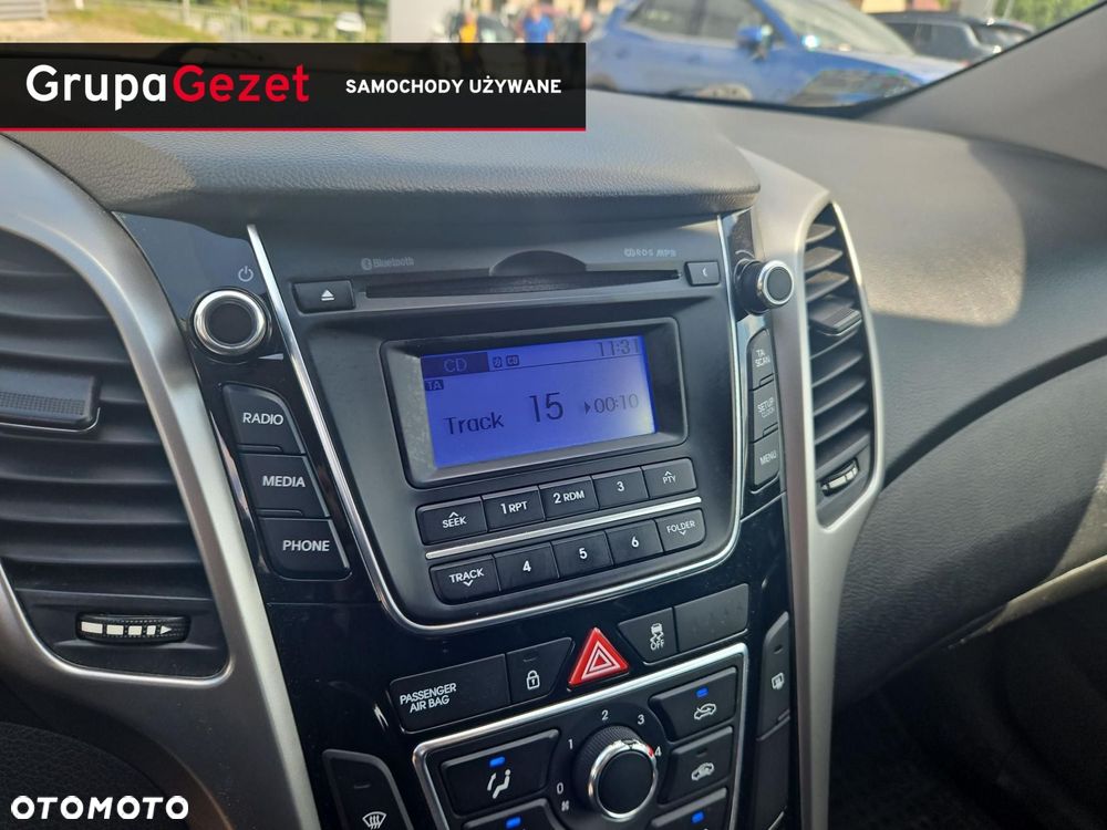 Hyundai i30 1.6 Classic + - 23