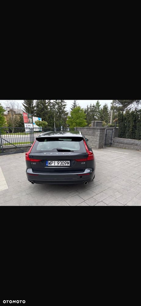 Volvo V60 D4 AWD Geartronic Momentum Pro - 4
