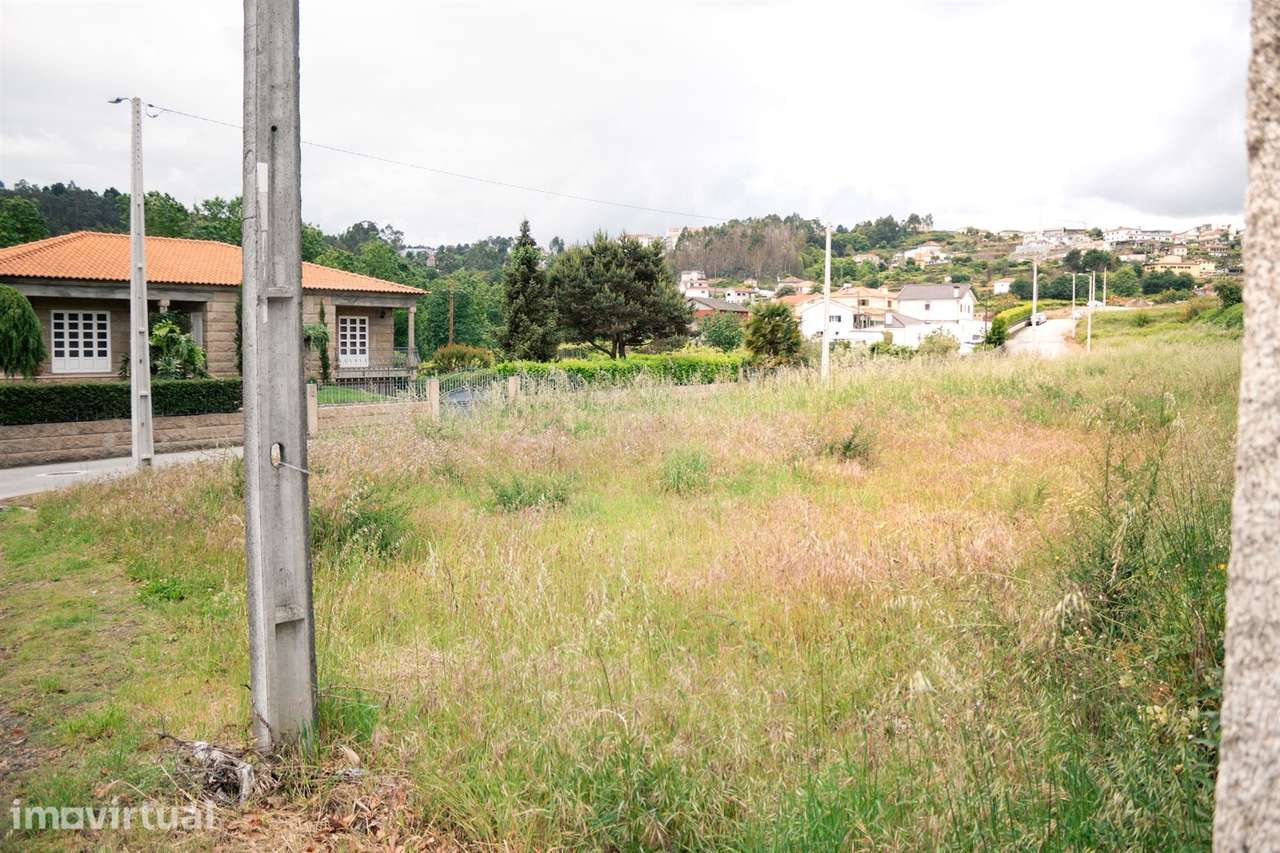 Lote de Terreno  Venda em Lustosa e Barrosas (Santo Estêvão),Lousada - Grande imagem: 4/11