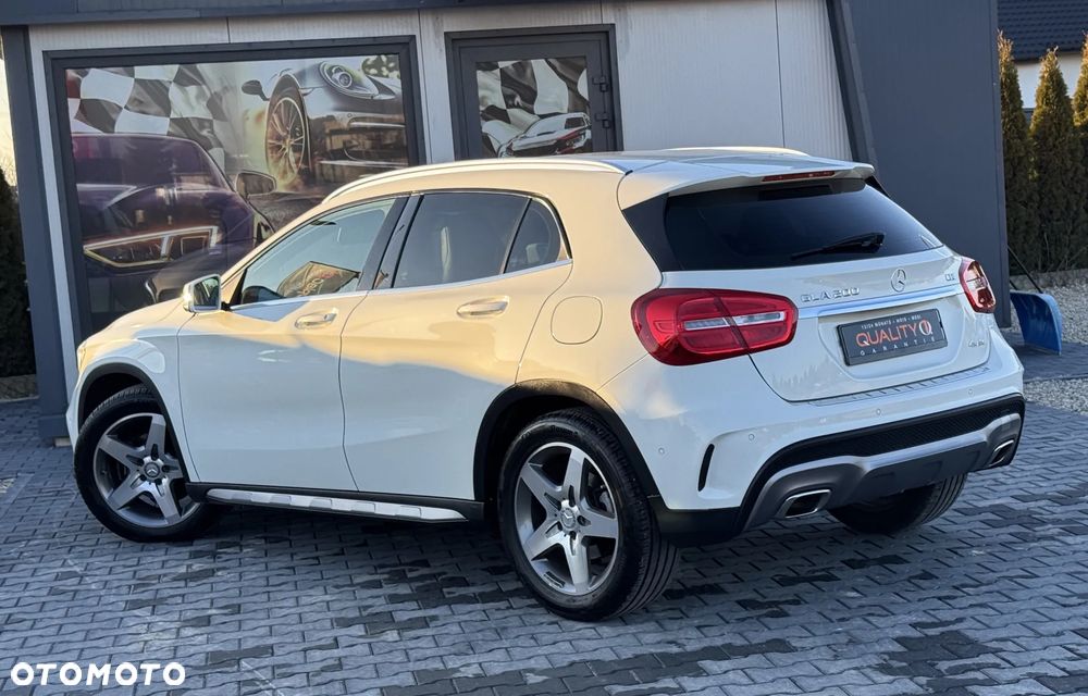 Mercedes-Benz GLA 200 (CDI) d 4Matic 7G-DCT AMG Line - 11