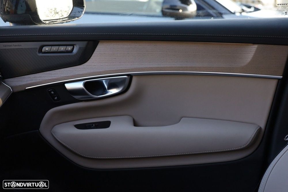 Volvo XC 90 2.0 T8 PHEV Plus Dark AWD - 25