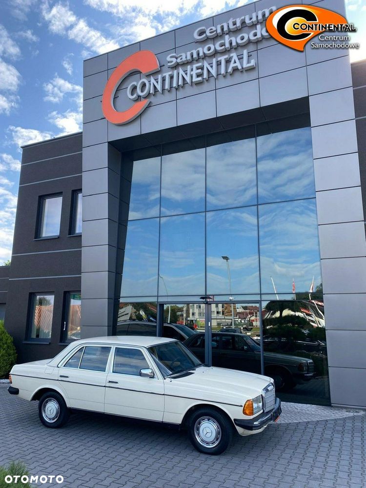 Mercedes-Benz W123 - 13