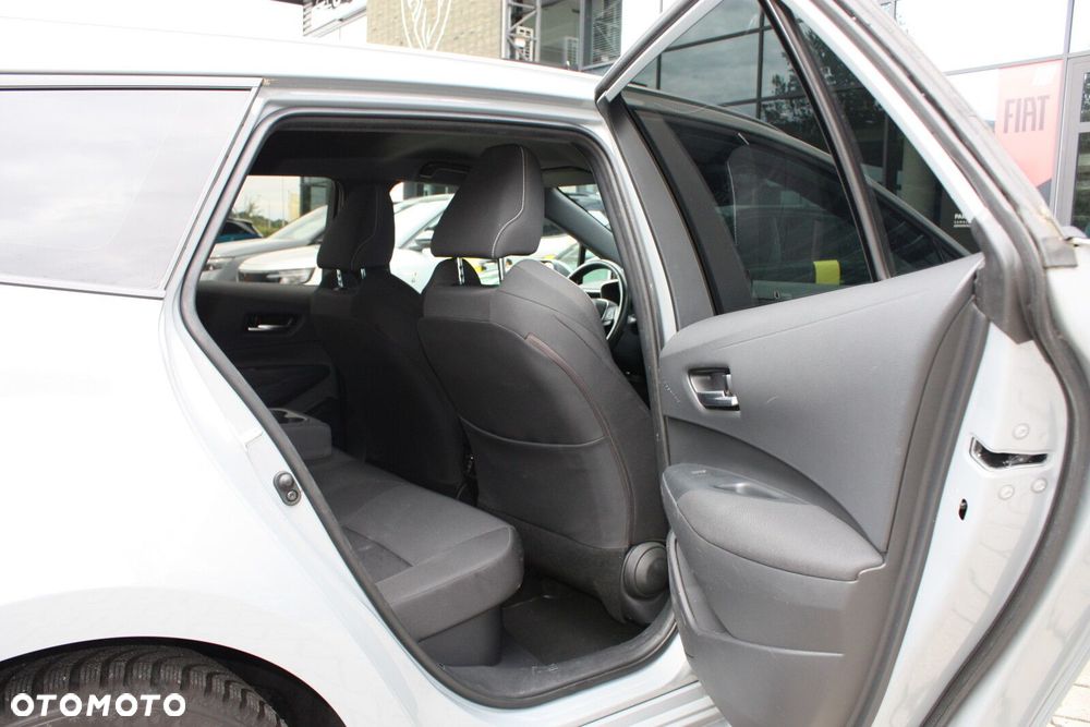 Toyota Corolla 2.0 Hybrid Comfort - 17