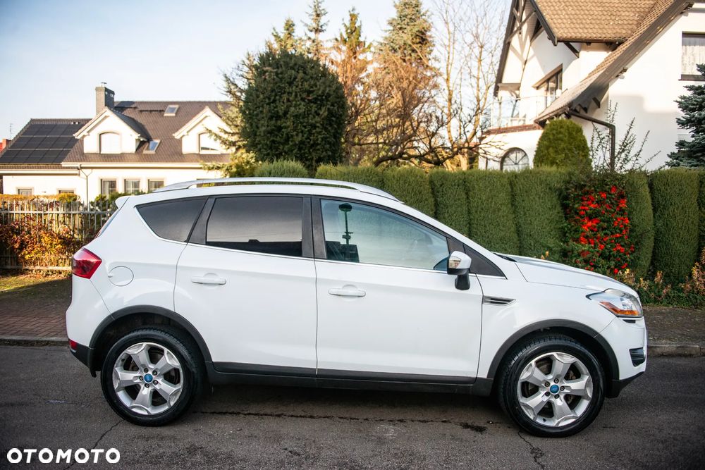 Ford Kuga 2.0 TDCi 4x4 Titanium - 12