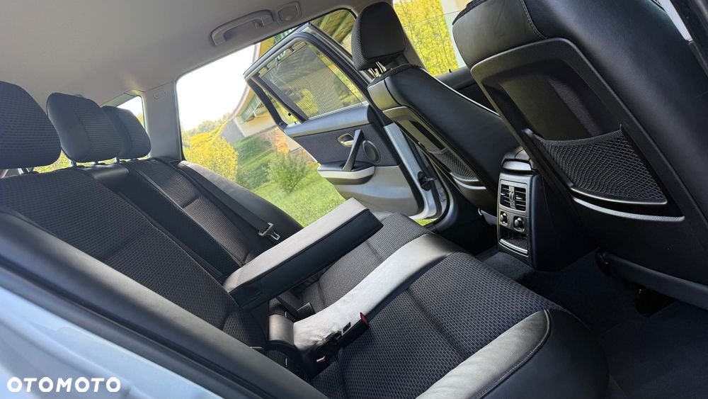 BMW Seria 3 320d xDrive - 7
