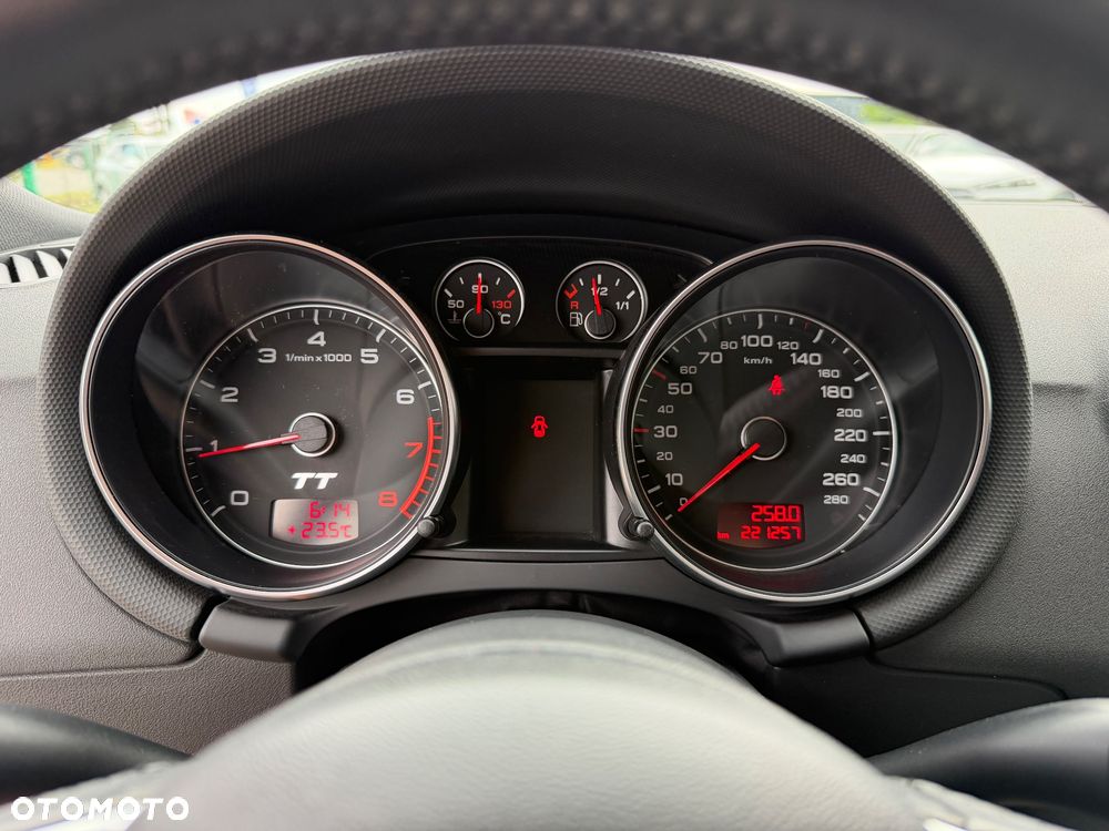 Audi TT Coupé - 19