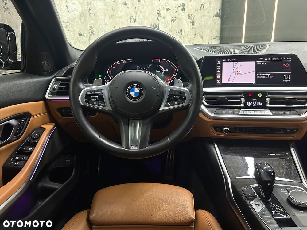 BMW Seria 3 330i M Sport - 25