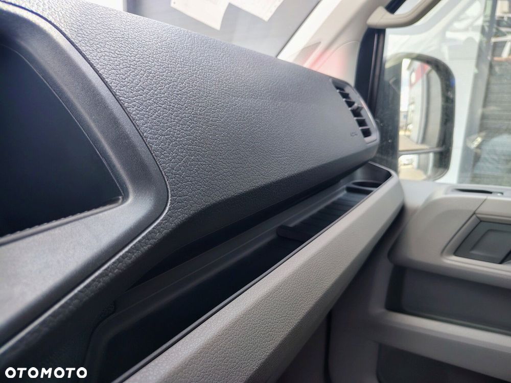 Volkswagen Crafter 35 2.0 TDI L4H3 4490 177KM AUTOMAT - 18