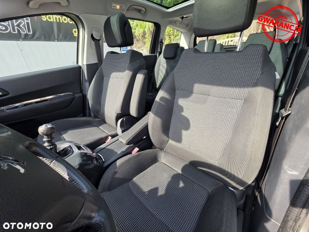 Peugeot 5008 2.0 HDi Family - 16