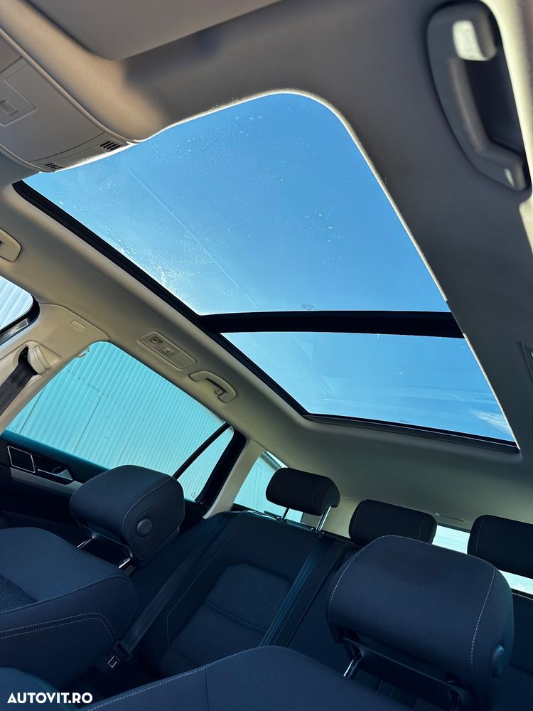 Volkswagen Passat - 10