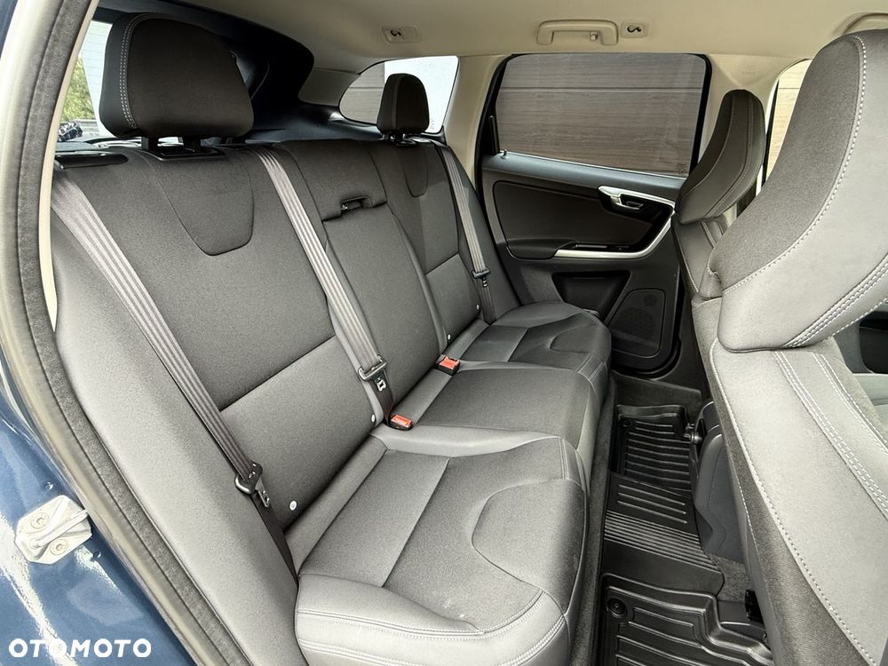 Volvo XC 60 D4 Geartronic Ocean Race - 24