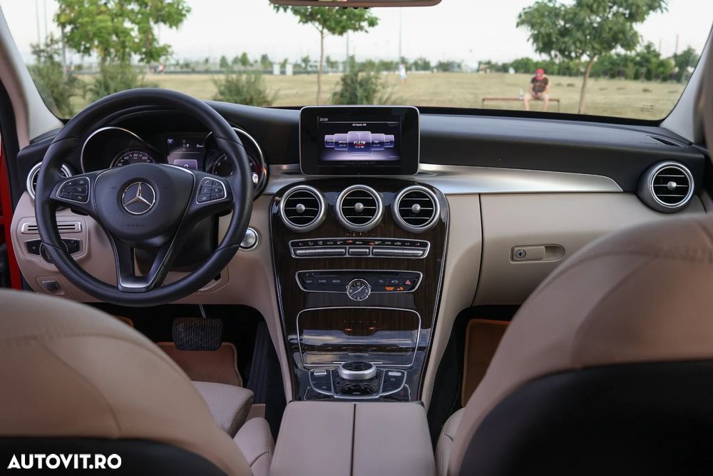 Mercedes-Benz C 300 9G-TRONIC Avantgarde - 9