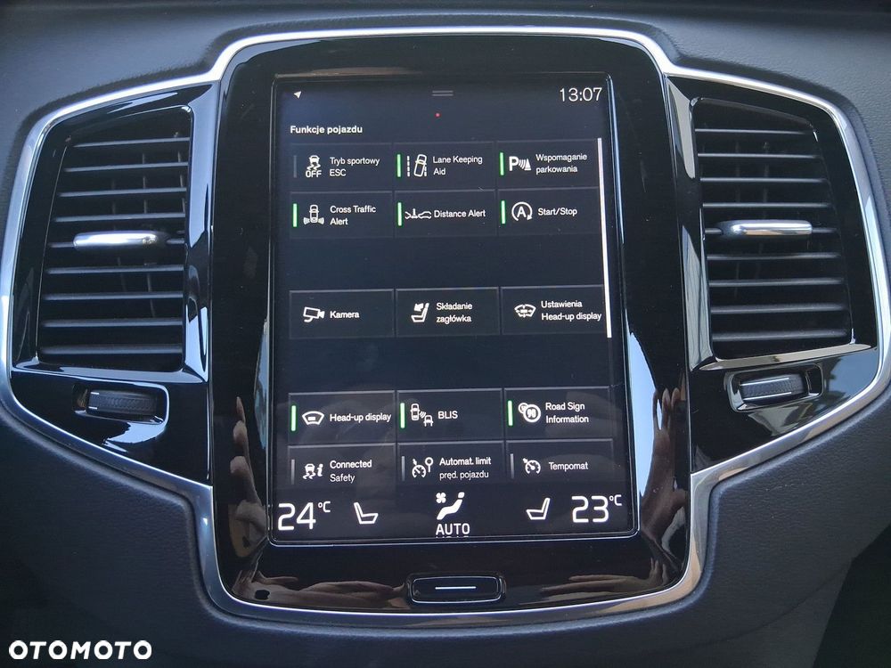 Volvo XC 90 - 23
