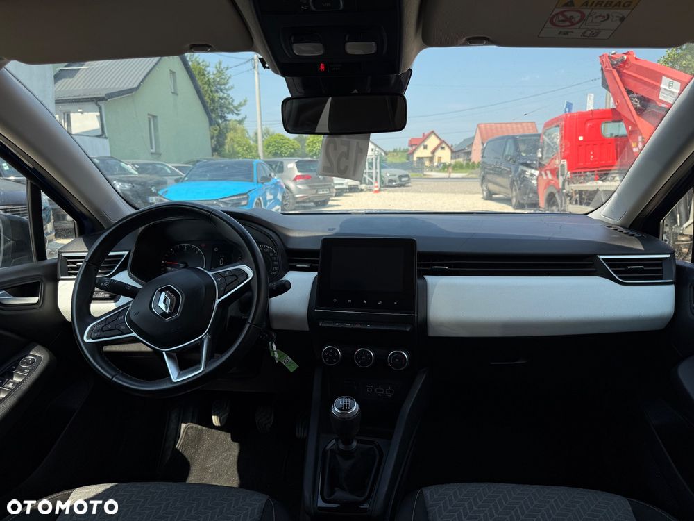 Renault Clio - 9