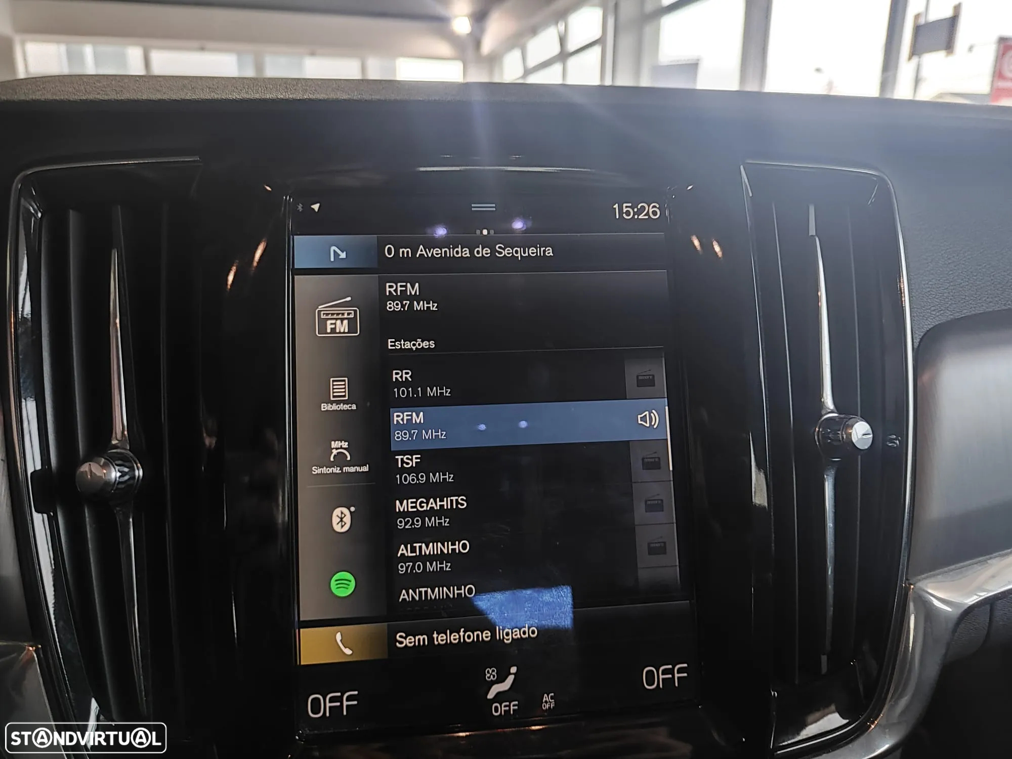 Volvo V90 2.0 D4 Momentum Plus Geartronic - 32