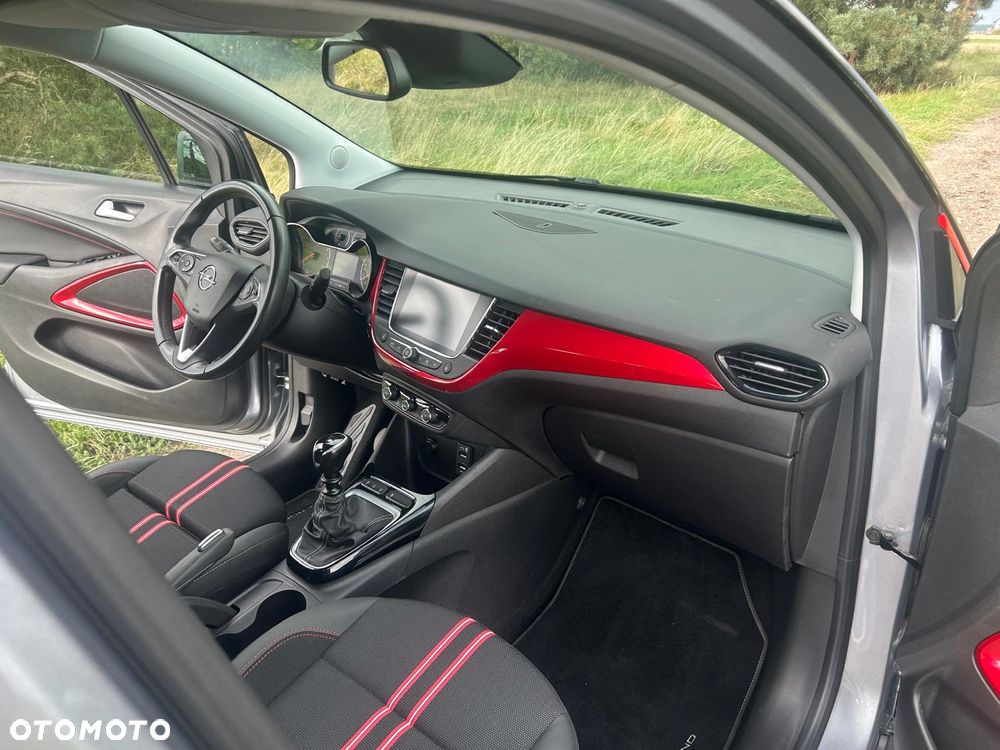 Opel Crossland X - 13