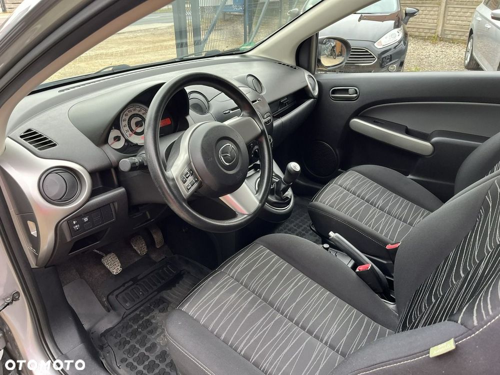 Mazda 2 - 14