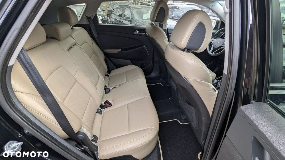 Hyundai Tucson - 16