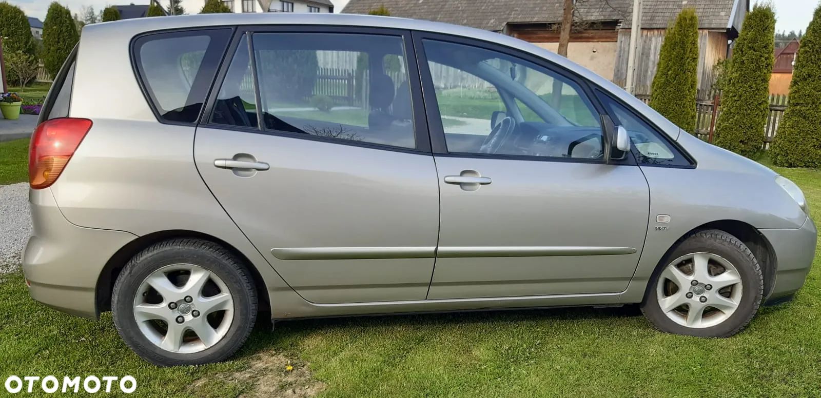 Toyota Corolla Verso 1.8 Sol - 1