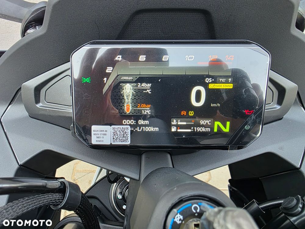 CFMoto 675SR - 26