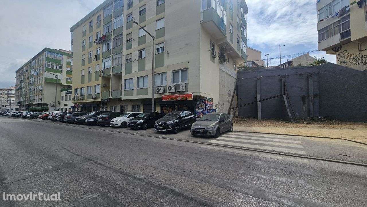 Loja em Alto do Moinho Corroios - Grande imagem: 3/13