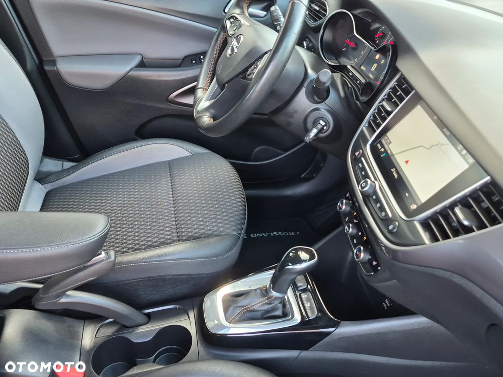 Opel Crossland X - 16