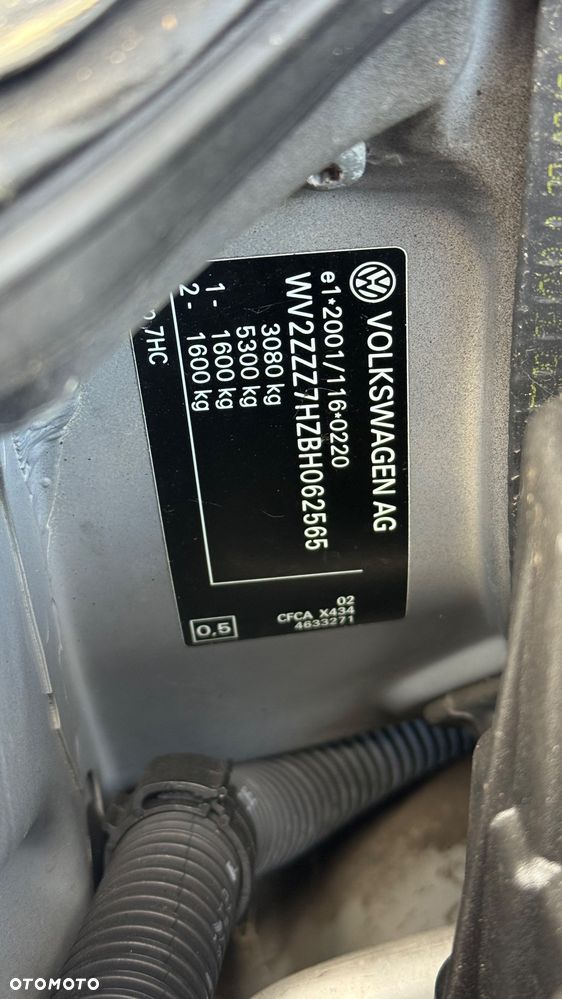 Volkswagen Multivan - 24