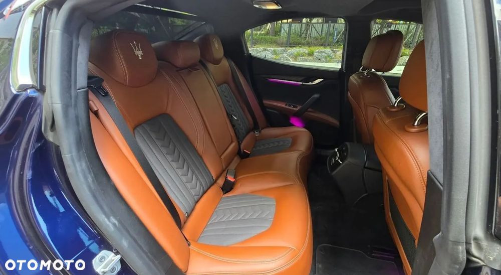 Maserati Ghibli Granlusso - 10