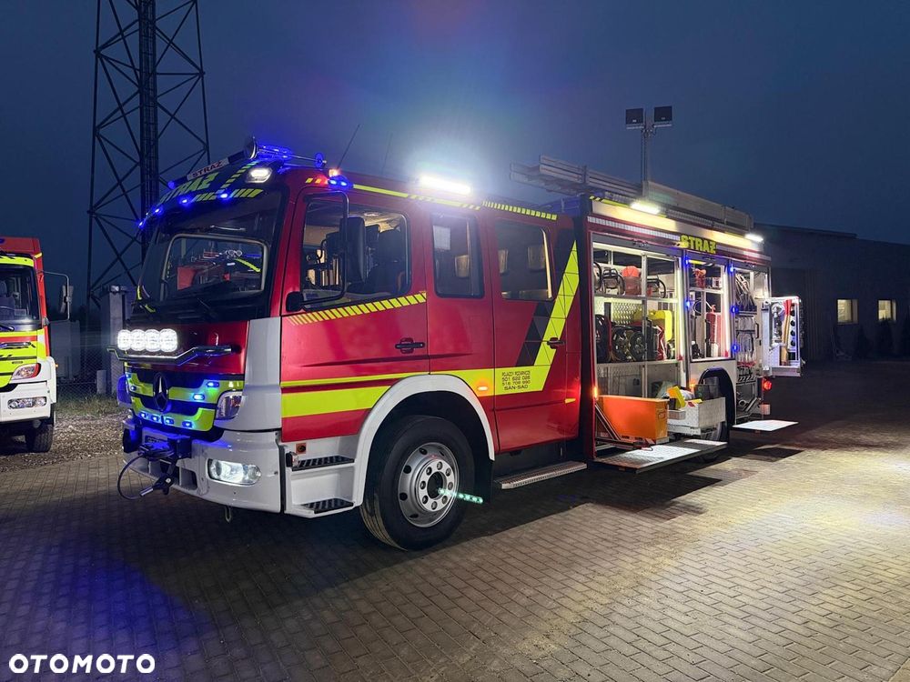 Mercedes-Benz Mercedes Atego GBA Wóz Strażacki Woda+Piana, Wysokie prześwity, Maszt oświetleniowy - 2