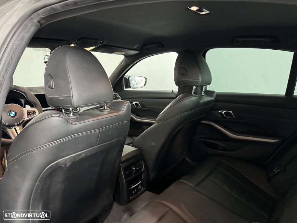 BMW 330 e Pack M Auto - 13
