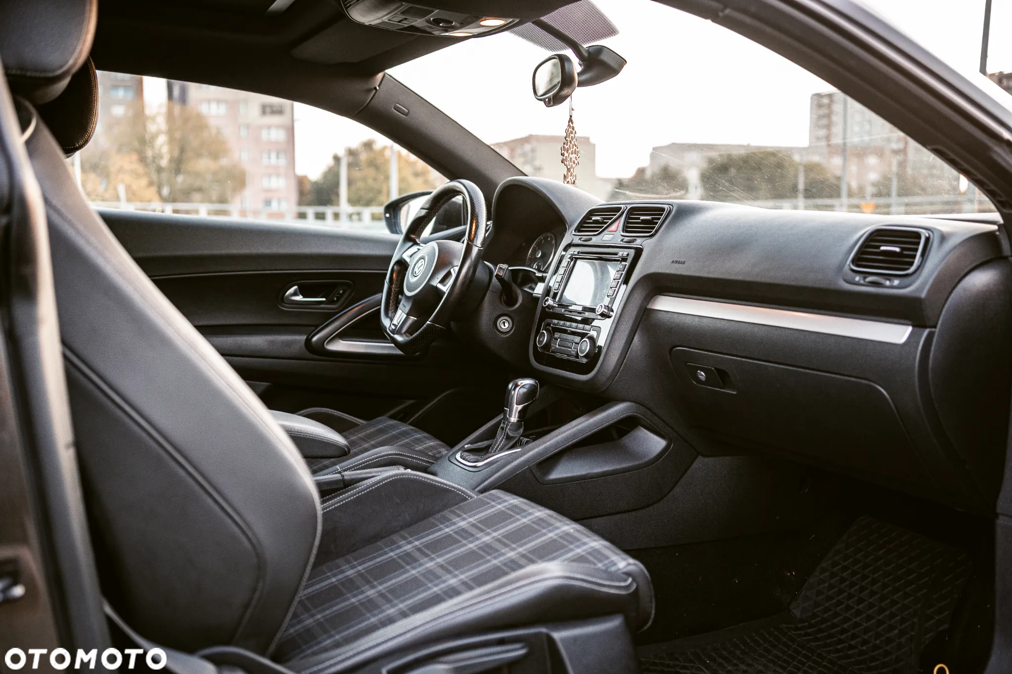 Volkswagen Scirocco 1.4 TSI DSG - 20