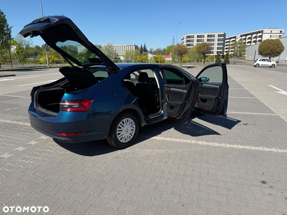 Skoda Superb 1.5 TSI ACT Ambition - 24