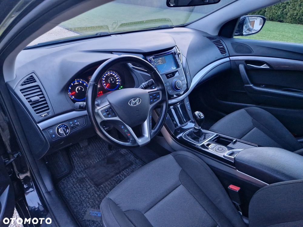 Hyundai i40 i40cw 1.6 Fifa World Cup Edition - 5