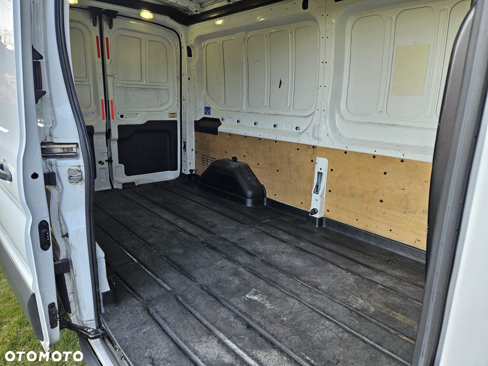 Ford Transit - 11