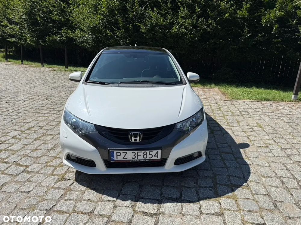Honda Civic 1.8 Executive NAVI - 2
