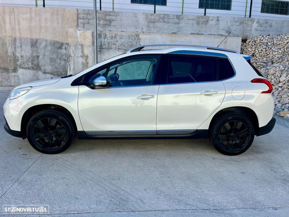 Peugeot 2008 1.2 PureTech Style - 30
