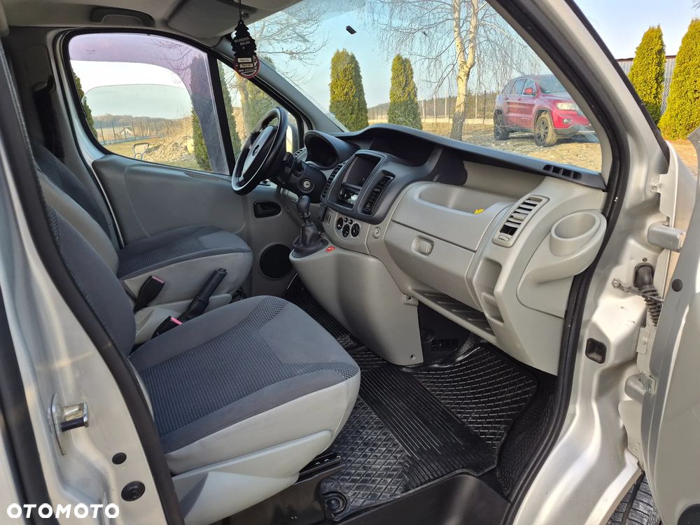 Opel Vivaro - 9