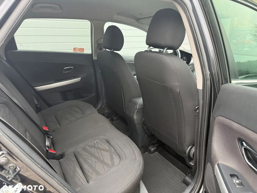 Kia Ceed 1.6 GDI L Business Line - 9