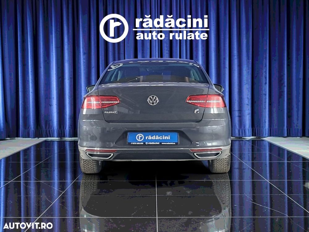 Volkswagen Passat - 9