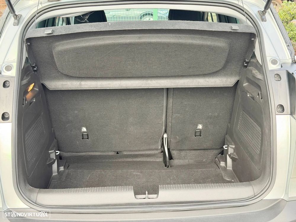 Opel Crossland 1.2 T Elegance - 24