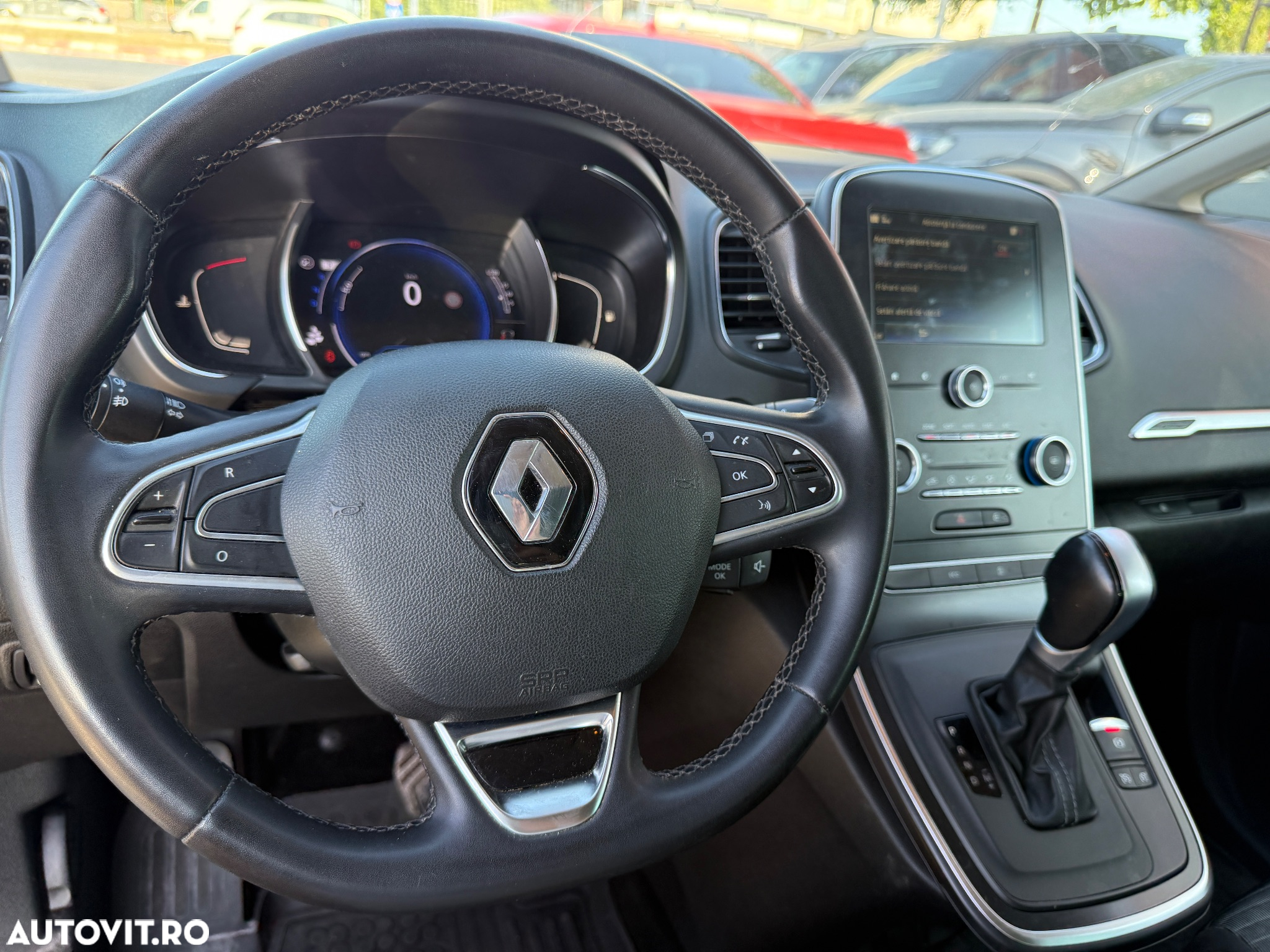 Renault Scenic BLUE dCi 120 EDC BOSE EDITION - 10