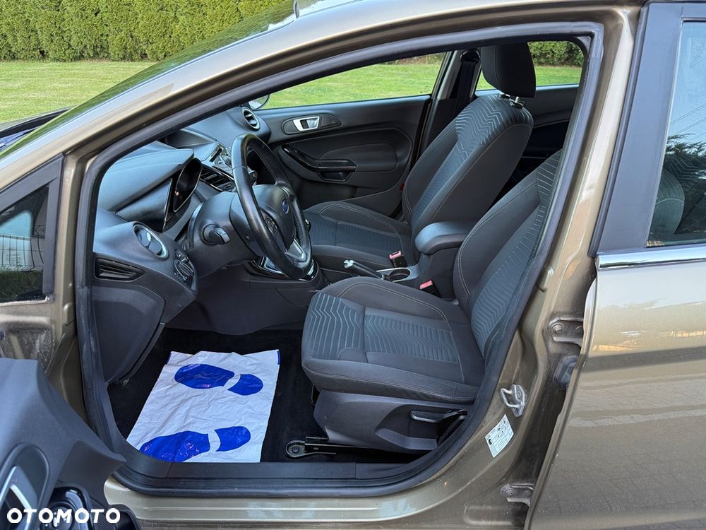 Ford Fiesta 1.5 TDCi St&St SYNC Edition - 19