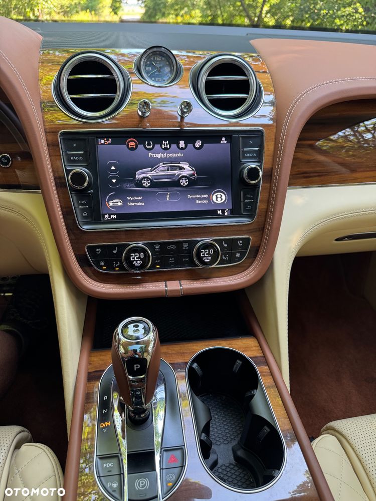 Bentley Bentayga W12 - 12