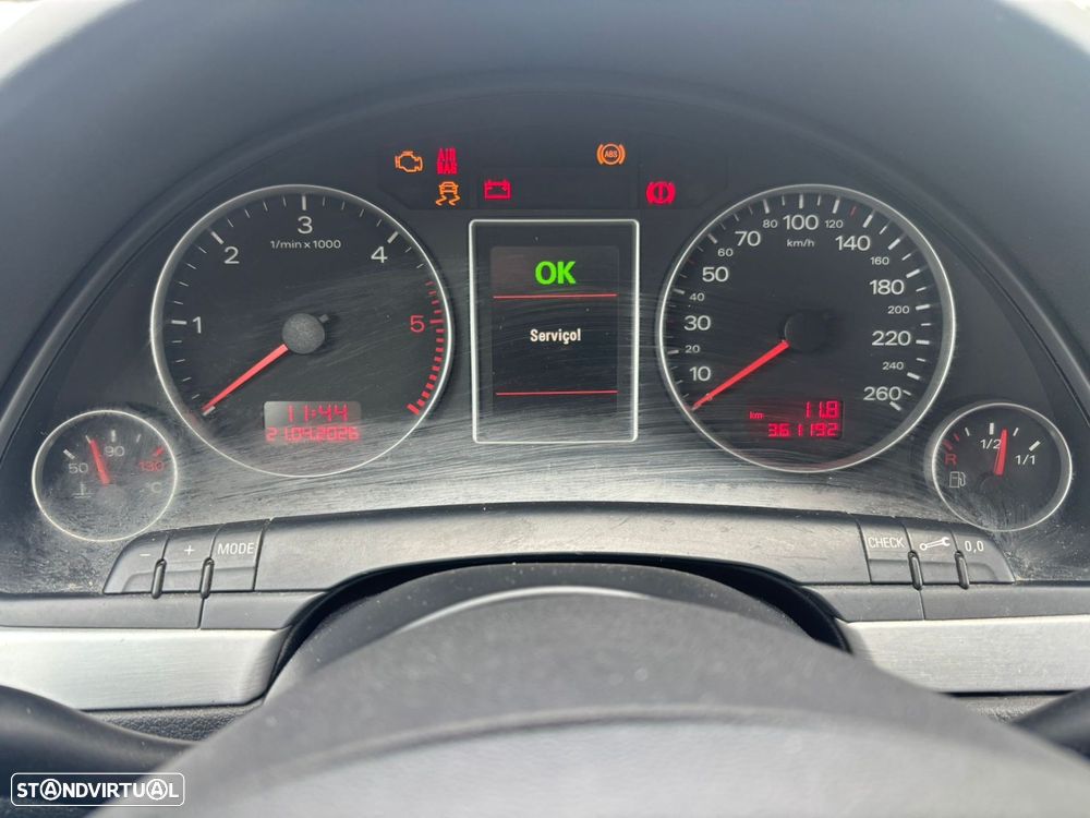 Audi A4 Avant 2.0 TDi Sport - 25