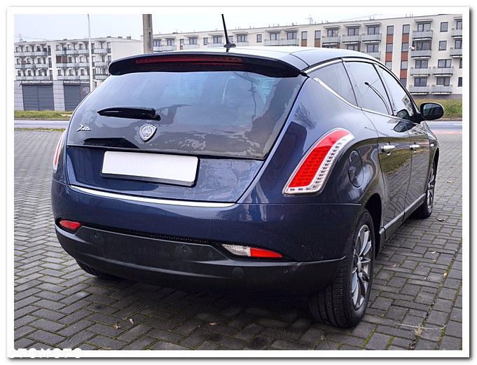 Lancia Delta 1.6 MJ Steel - 12