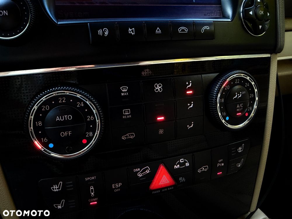 Mercedes-Benz ML 63 AMG 4Matic 7G-TRONIC - 35