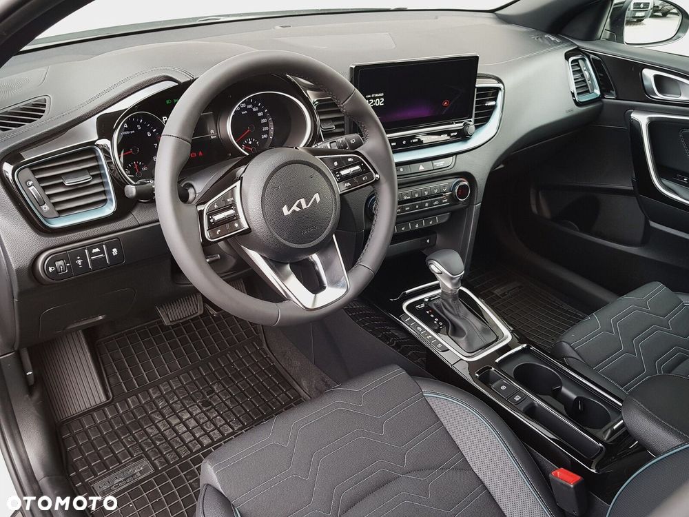 Kia XCeed 1.6 T-GDI Tribute DCT - 14