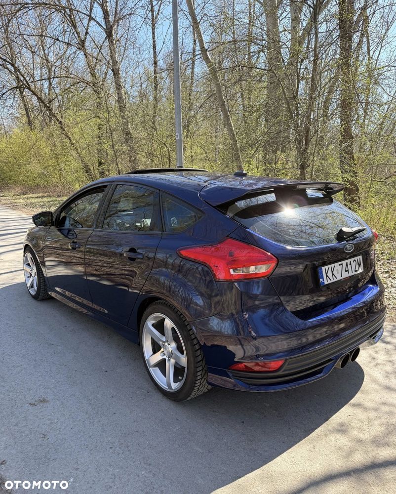 Ford Focus 2.0 EcoBoost ST-2 - 4
