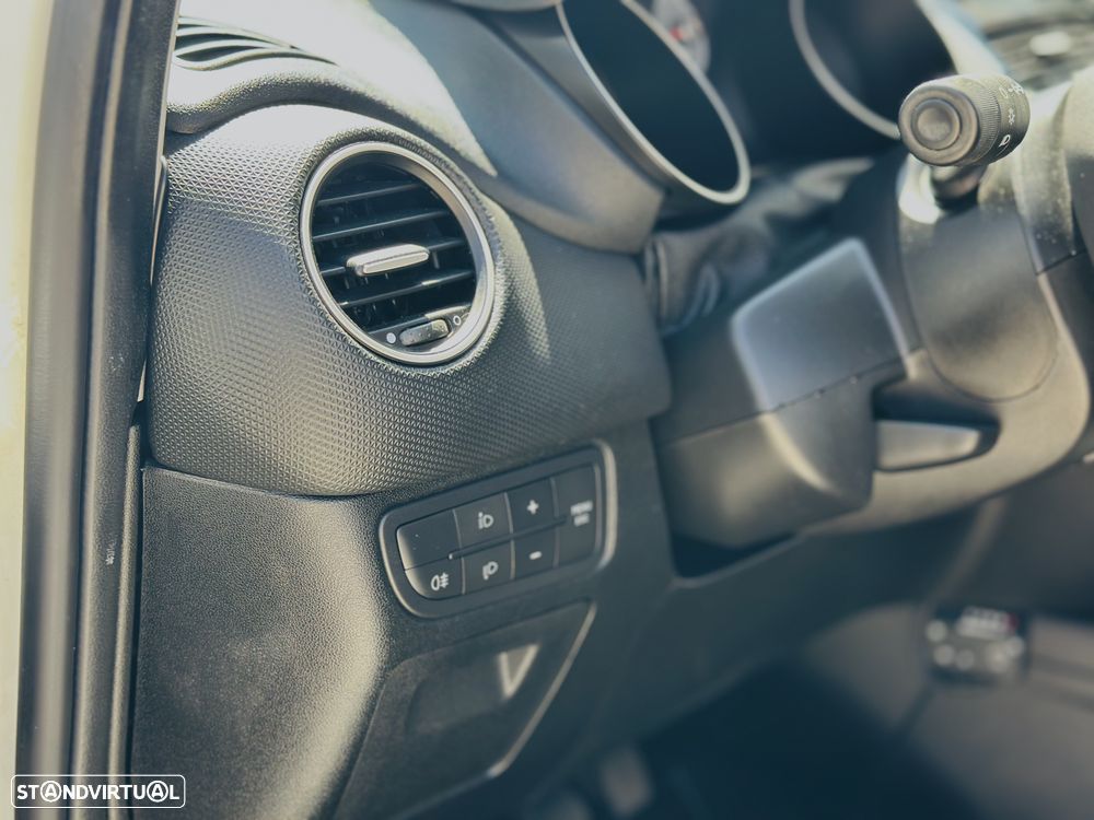 Fiat Punto 1.2 Lounge S&S - 6